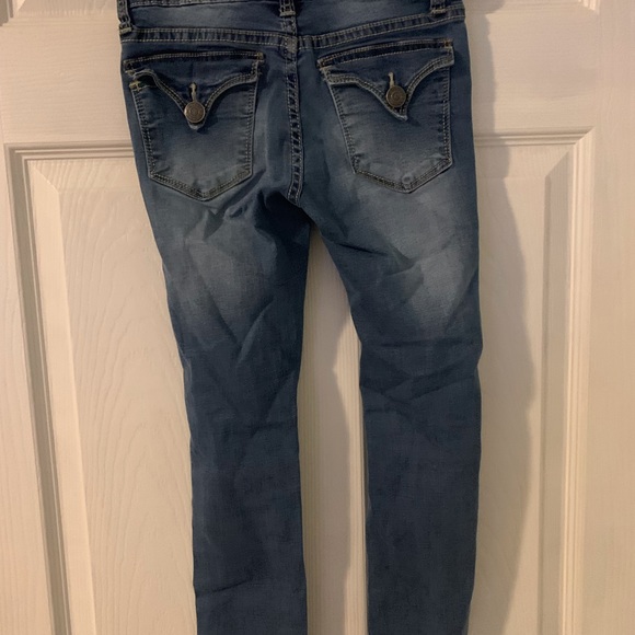 Girls Ripped Jeans - Picture 2 of 8